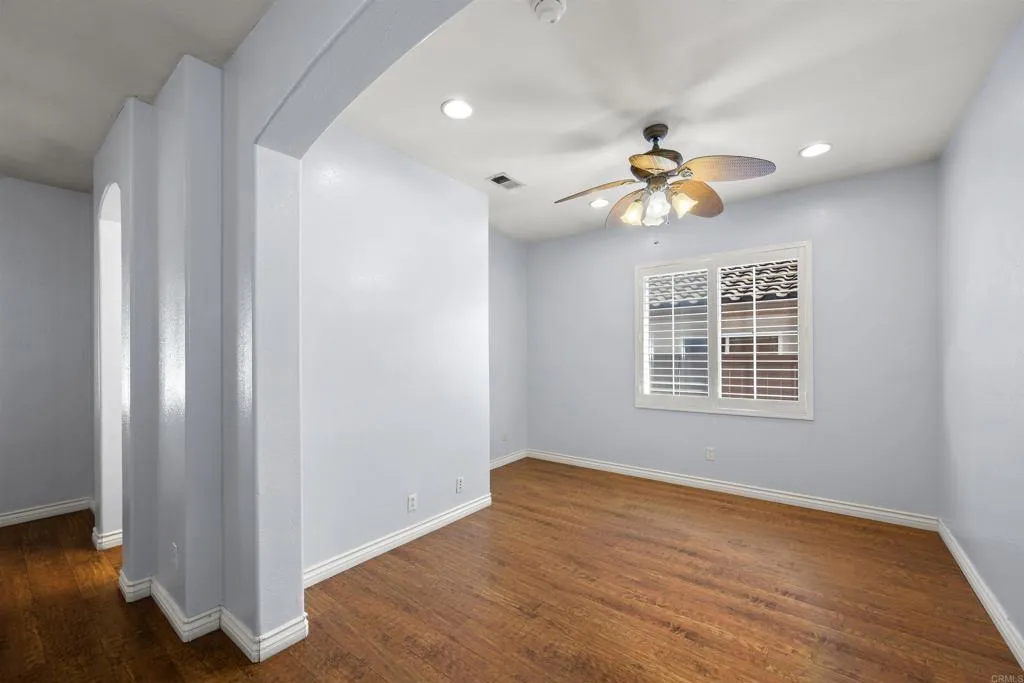 https://cdn.realtyfeed.com/cdn/127/305782555/408005b285a70abad793f0d6d65761c5.webp