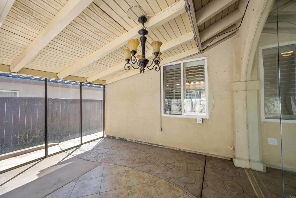 https://cdn.realtyfeed.com/cdn/127/305782555/aa34415b8fd5d409d83372b292c2fe59.webp