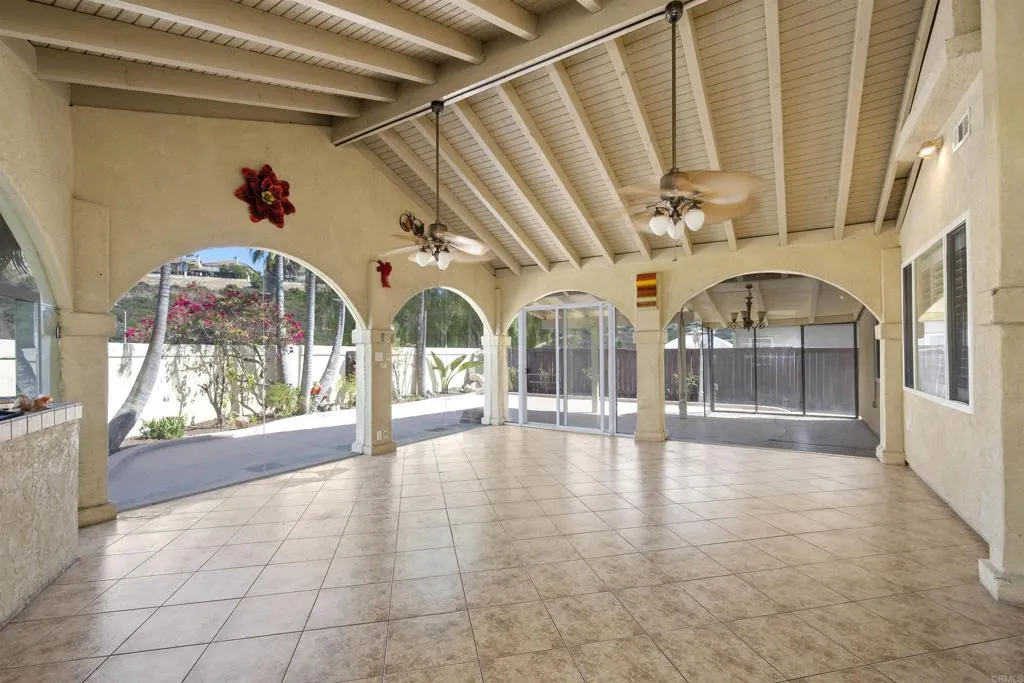https://cdn.realtyfeed.com/cdn/127/305782555/aba750de9462d4bd3c715e70588852ae.webp