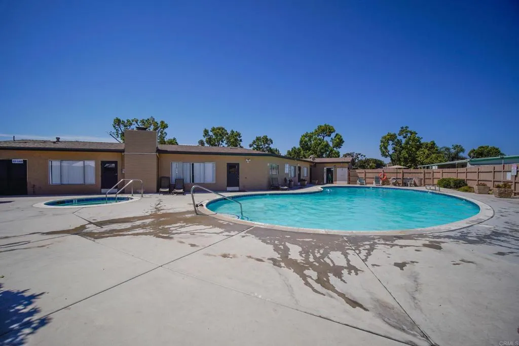 https://cdn.realtyfeed.com/cdn/127/305784924/3bea45124761f40325433f8f0c775fa4.webp