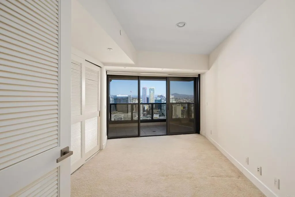 https://cdn.realtyfeed.com/cdn/127/305786160/b9bfc9f8b25420d304656c58ef295327.webp