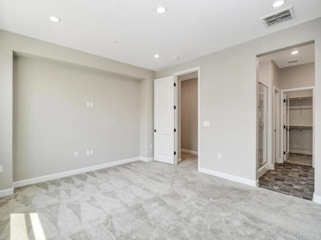 https://cdn.realtyfeed.com/cdn/127/305788602/2a2ff82125bb66c569b33591f95cf00b.webp