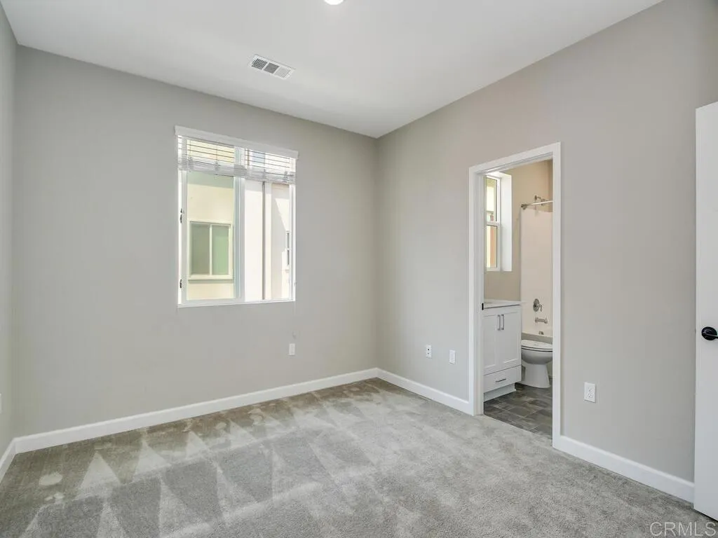 https://cdn.realtyfeed.com/cdn/127/305788602/5adc12a4d3a0662c3607a2286165095e.webp