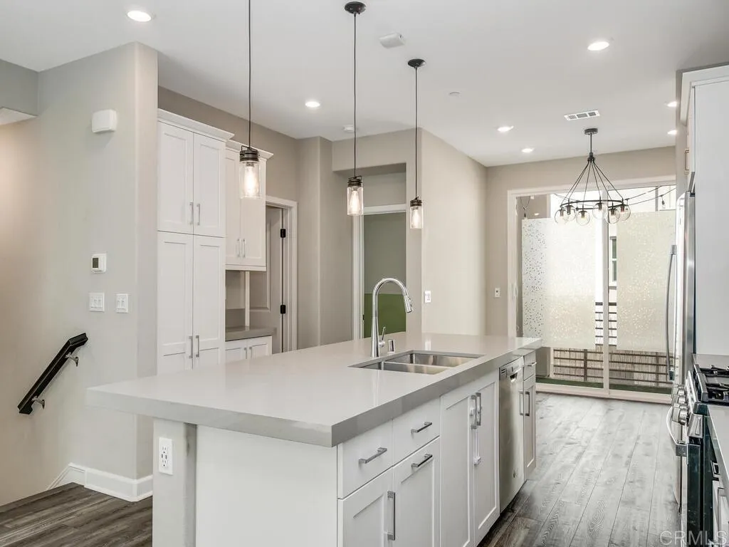 https://cdn.realtyfeed.com/cdn/127/305788602/d3fbb4aacefb87c5027a386ba3089018.webp