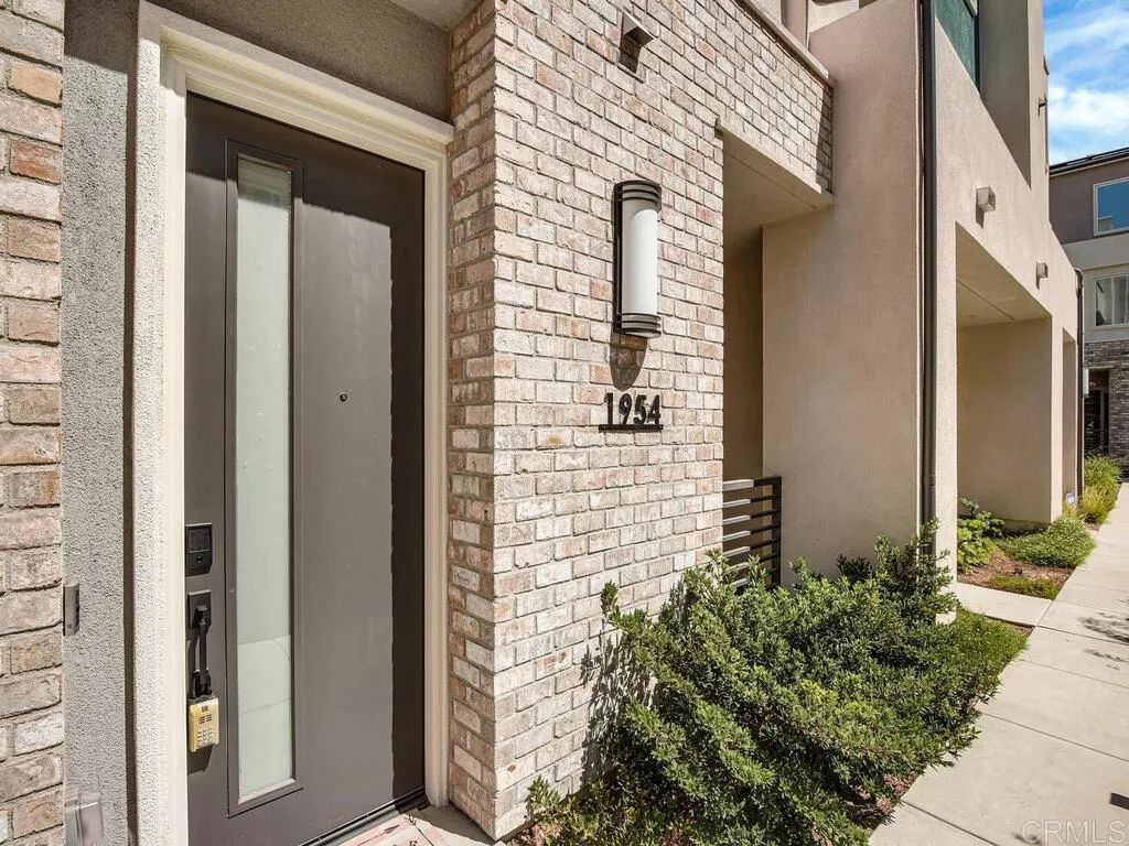 https://cdn.realtyfeed.com/cdn/127/305788602/fc5d401d372631c64e8529747d9ba10b.webp