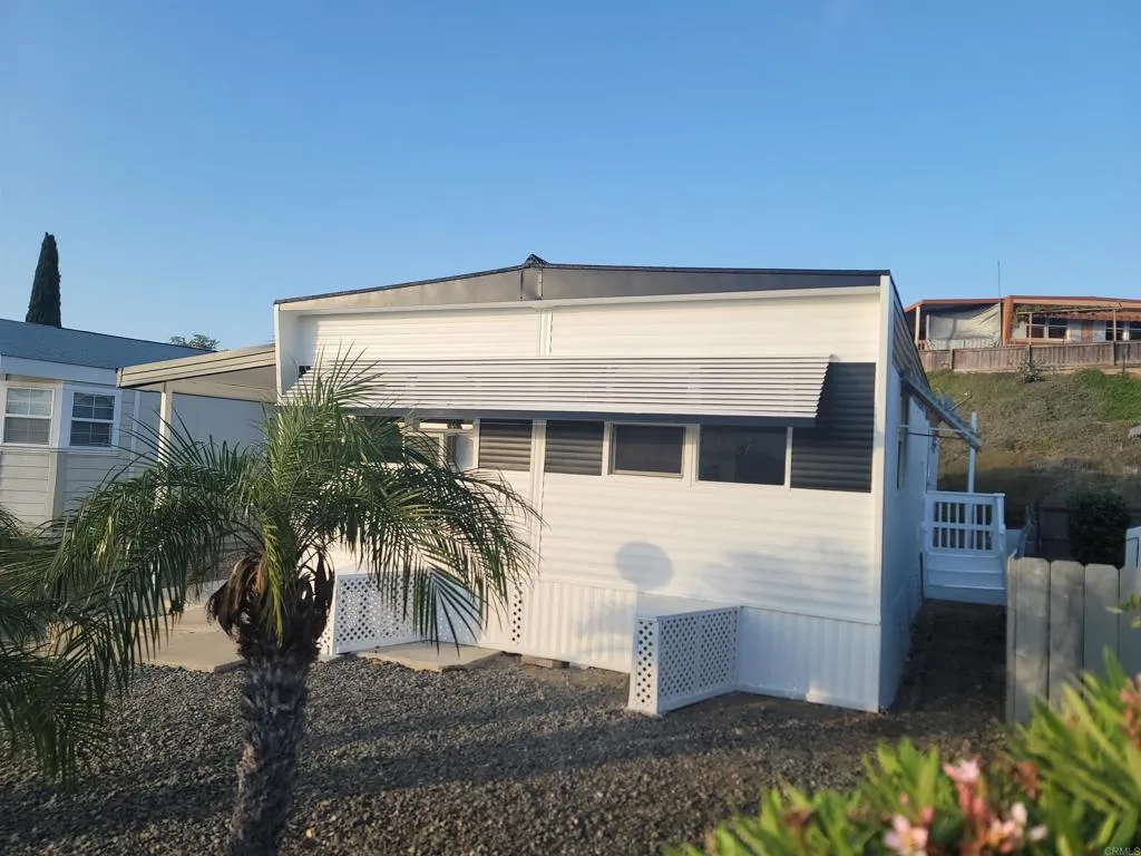 https://cdn.realtyfeed.com/cdn/127/305789540/17b331c61f55d6fa87051e0a626a7bf7.webp