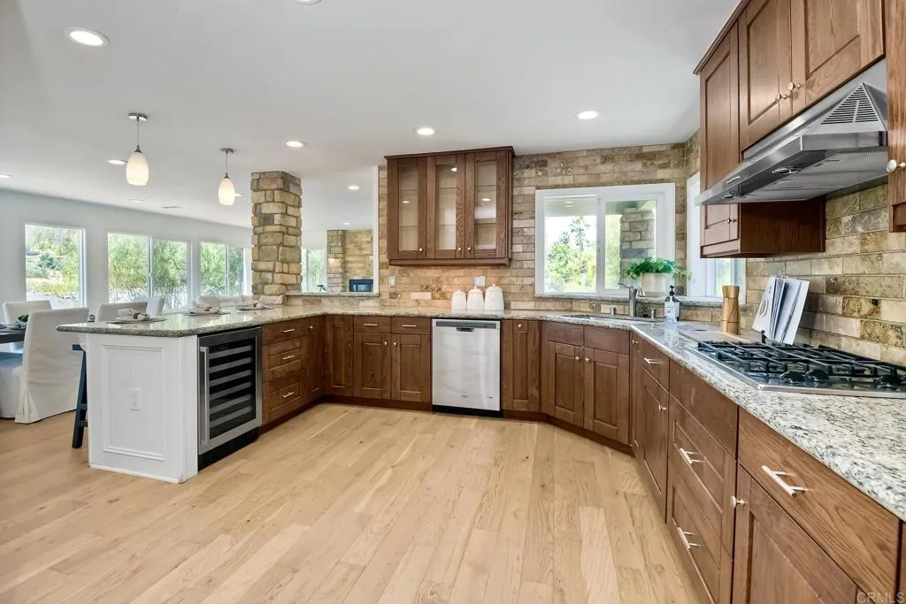 https://cdn.realtyfeed.com/cdn/127/305789856/c3996ab046f8aa7f329fab1ae0d2604a.webp