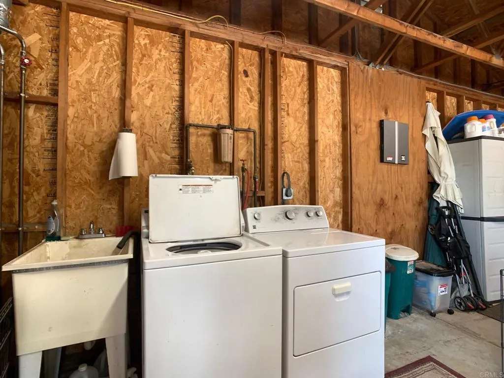 https://cdn.realtyfeed.com/cdn/127/305790144/04a130e08e159e81c5420ba352429392.webp