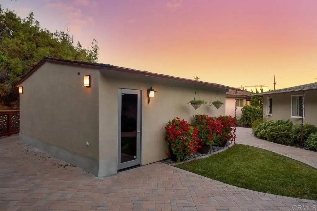 https://cdn.realtyfeed.com/cdn/127/305790148/29971dccb3aab9f977f2950833f7d61f.webp