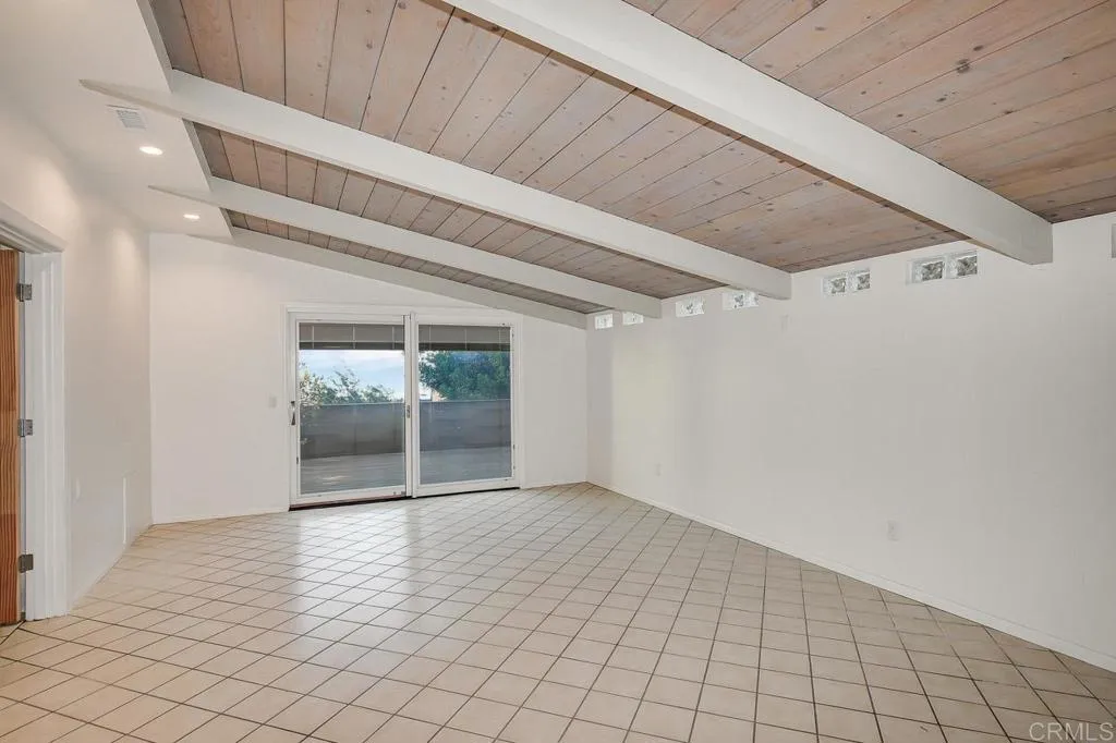 https://cdn.realtyfeed.com/cdn/127/305790148/93f509e21e81afbd9dce3b7317a6e193.webp