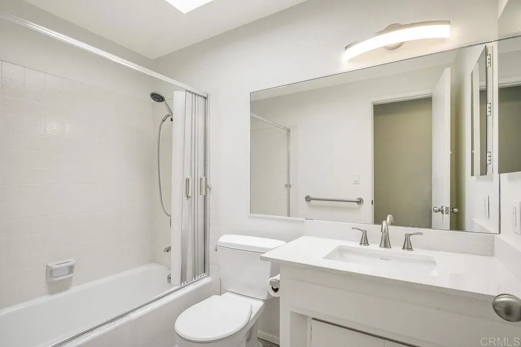 https://cdn.realtyfeed.com/cdn/127/305790148/e262ebc0cf2c5de34ff5984f3169a443.webp
