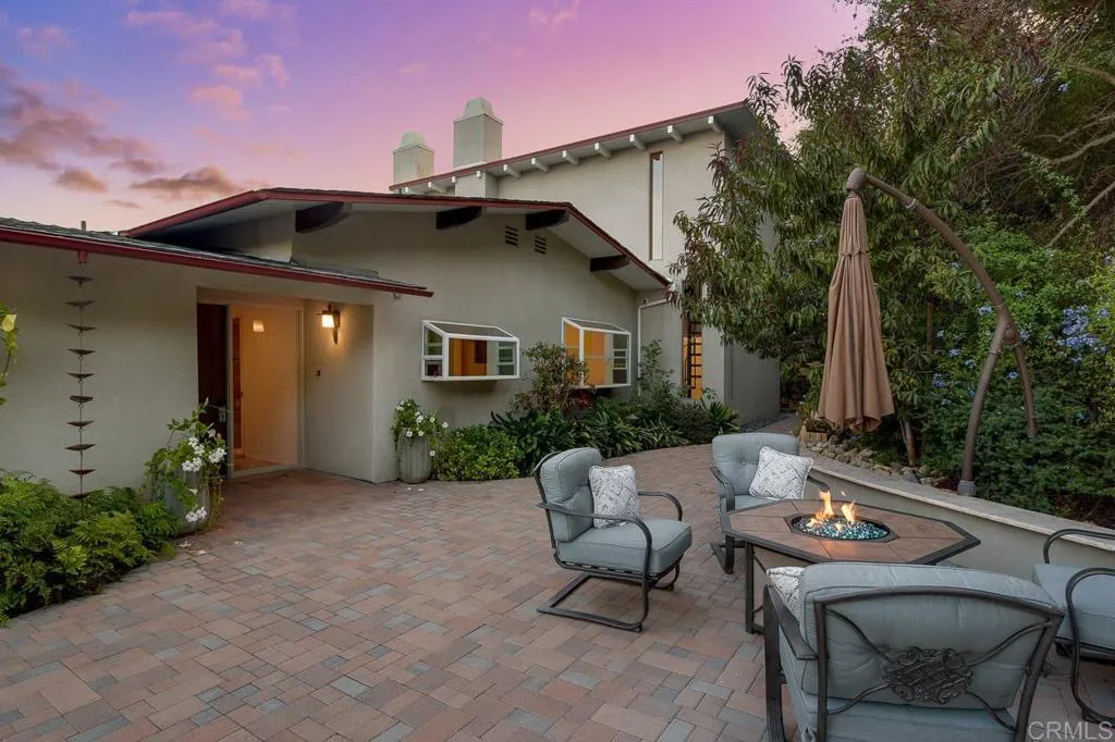 https://cdn.realtyfeed.com/cdn/127/305790148/e667ff58b2194c504a5c19ab2e39dfc4.webp