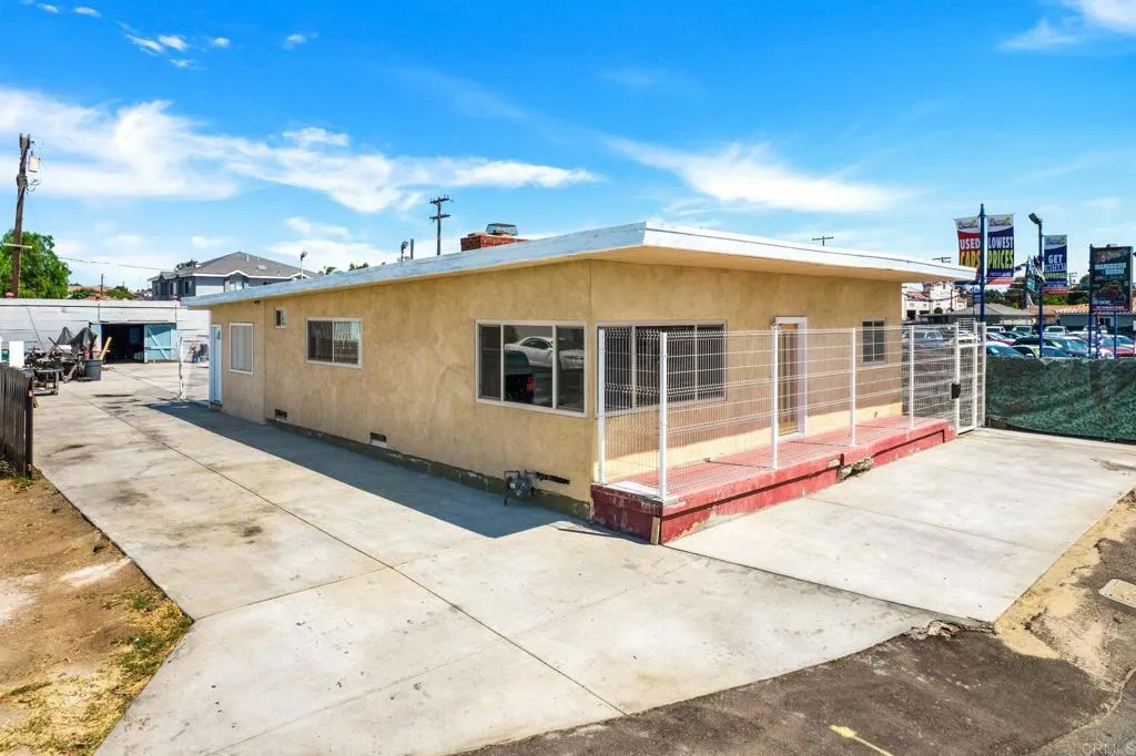 https://cdn.realtyfeed.com/cdn/127/305791049/1e5ef8556dfa81cef725137c91896192.webp