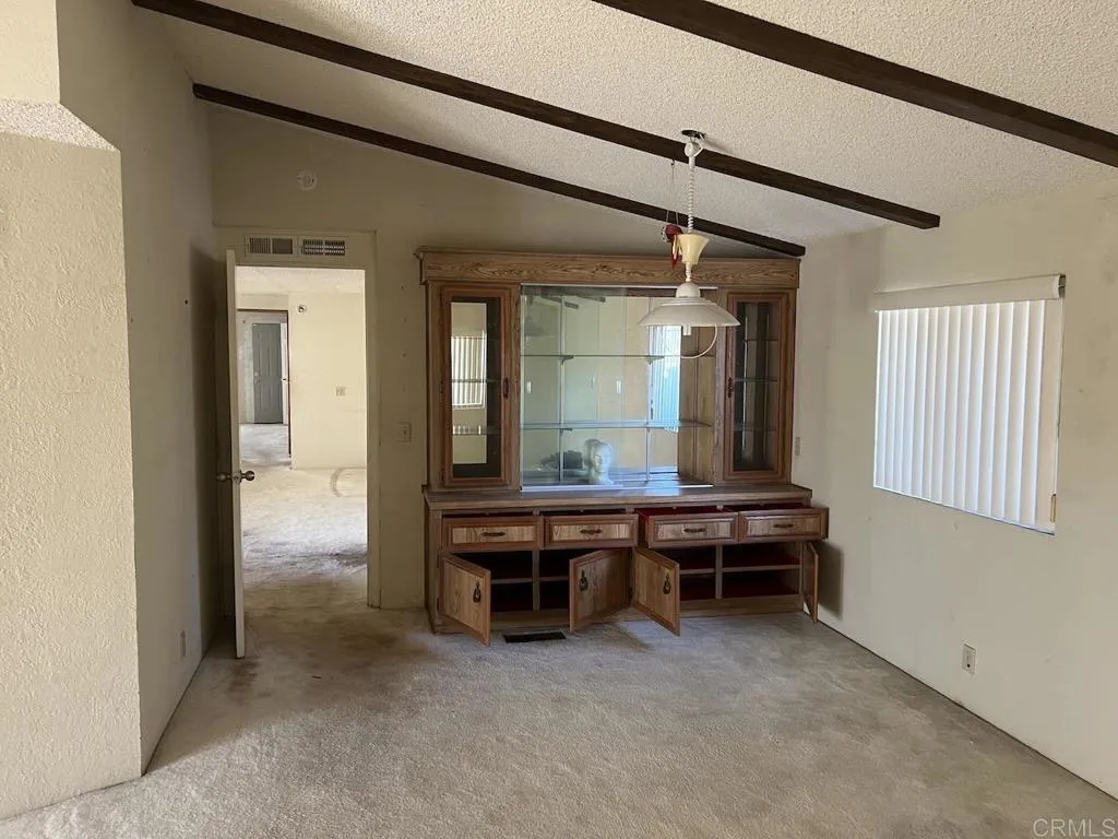 https://cdn.realtyfeed.com/cdn/127/305794139/a699999ef8ed40fc541787131ecf2d67.webp