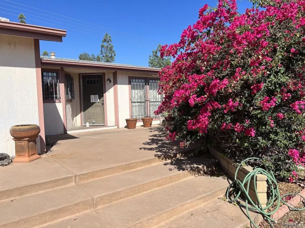 https://cdn.realtyfeed.com/cdn/127/305794139/b20cd674de4362e3acd887791055c155.webp