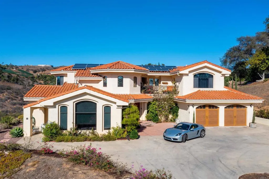 https://cdn.realtyfeed.com/cdn/127/305794975/8d79d91aadd3dc603e81c6d710280928.webp