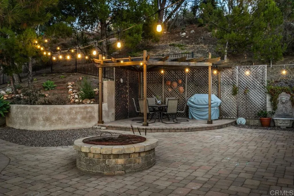 https://cdn.realtyfeed.com/cdn/127/305795382/10ec3a847b079b2420843548ed01d254.webp