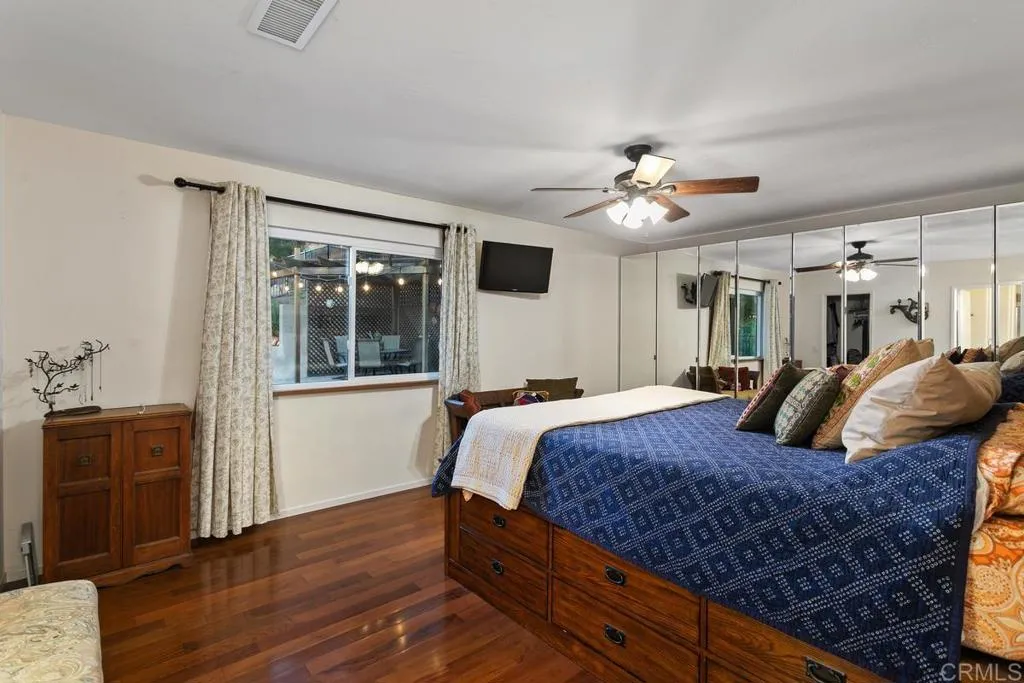 https://cdn.realtyfeed.com/cdn/127/305795382/33fb91d18f48fe780718538120716d9a.webp