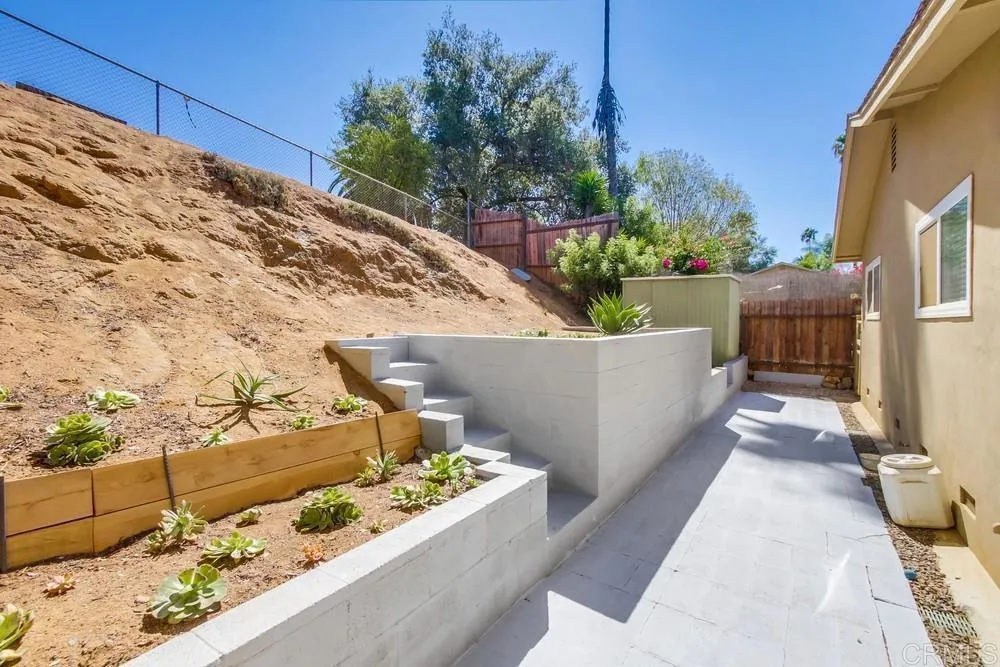 https://cdn.realtyfeed.com/cdn/127/305796331/0585ad90627572b76b611270b58f49a2.webp