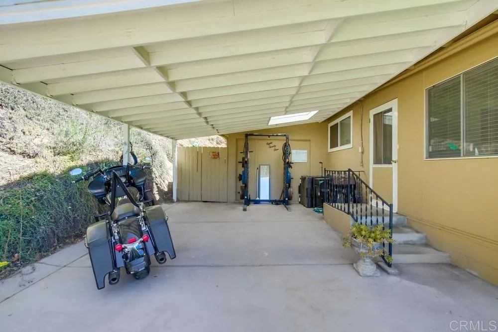 https://cdn.realtyfeed.com/cdn/127/305796331/b052757e13647829a658173852996244.webp