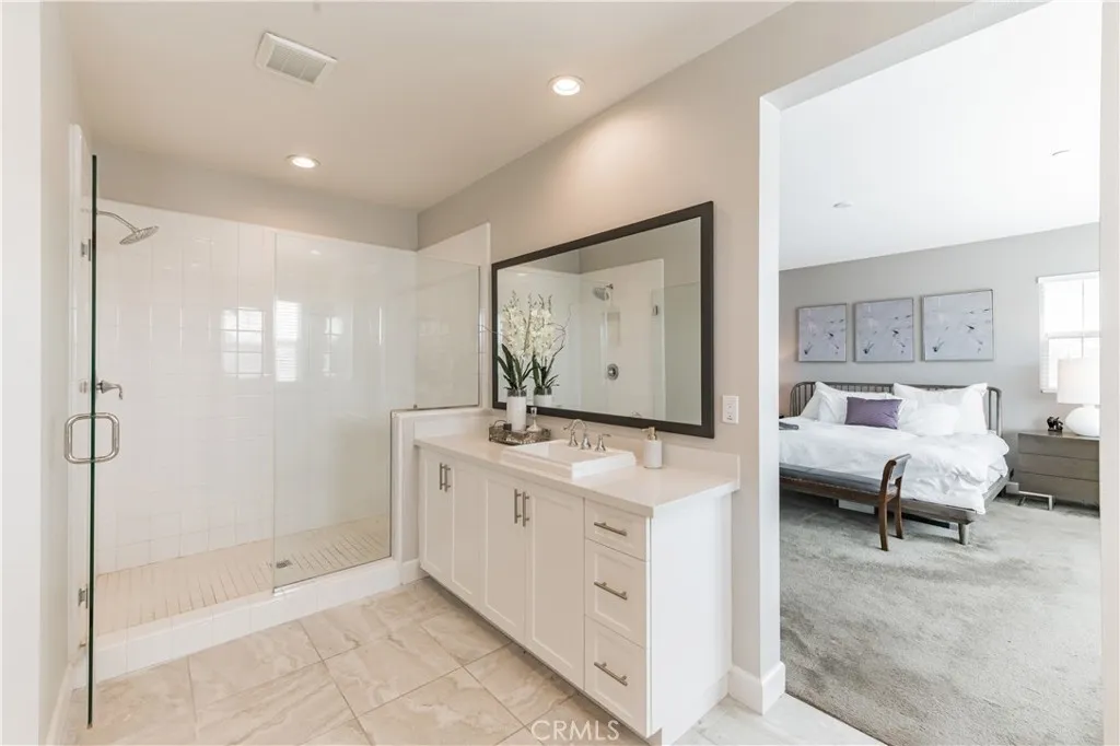 https://cdn.realtyfeed.com/cdn/127/305799463/0e4b6603958a38ec3660f36a96726fee.webp