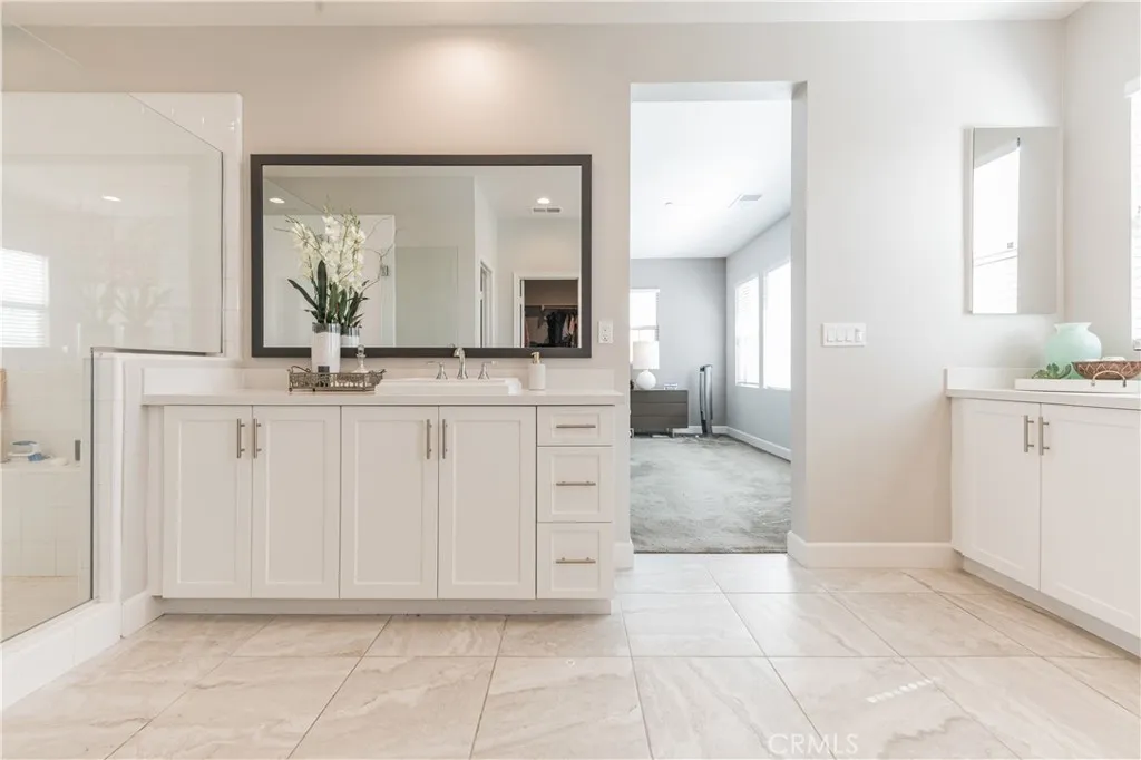 https://cdn.realtyfeed.com/cdn/127/305799463/41c75c79ee7551cac93c2e4df2873edd.webp