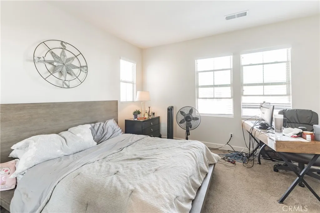 https://cdn.realtyfeed.com/cdn/127/305799463/71d16e29c13ce1fedf9c612f44aaa6a2.webp