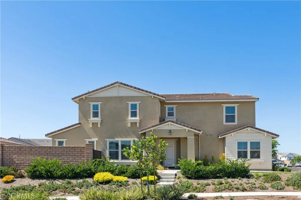 https://cdn.realtyfeed.com/cdn/127/305799463/92894a31e5d3a9335499d2459e5d686f.webp
