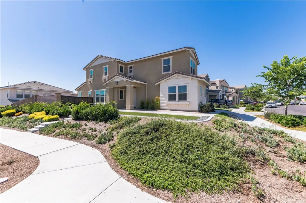 https://cdn.realtyfeed.com/cdn/127/305799463/aca523c0c5b52f11a3833f9dff24cdf3.webp