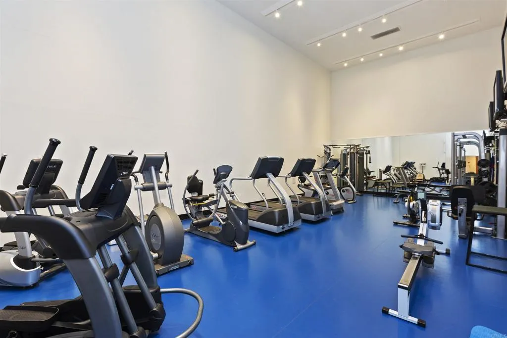 https://cdn.realtyfeed.com/cdn/127/305807074/9a9fd00418204a33f253ece2c0b418b2.webp