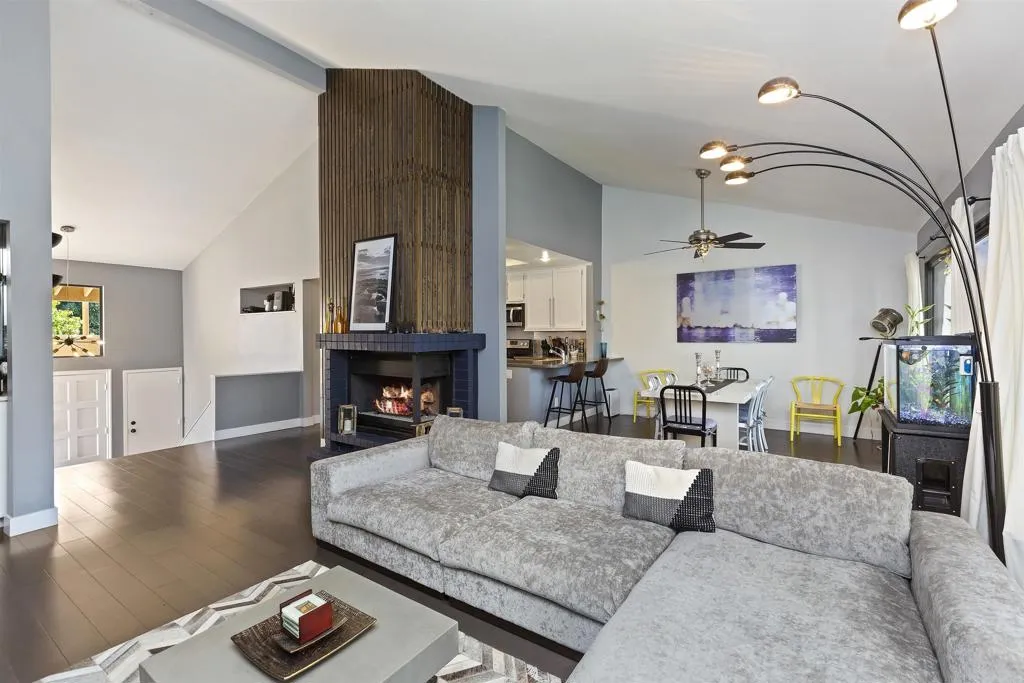 https://cdn.realtyfeed.com/cdn/127/305807074/c5377bb83fd65cd190bd7ddca684e443.webp