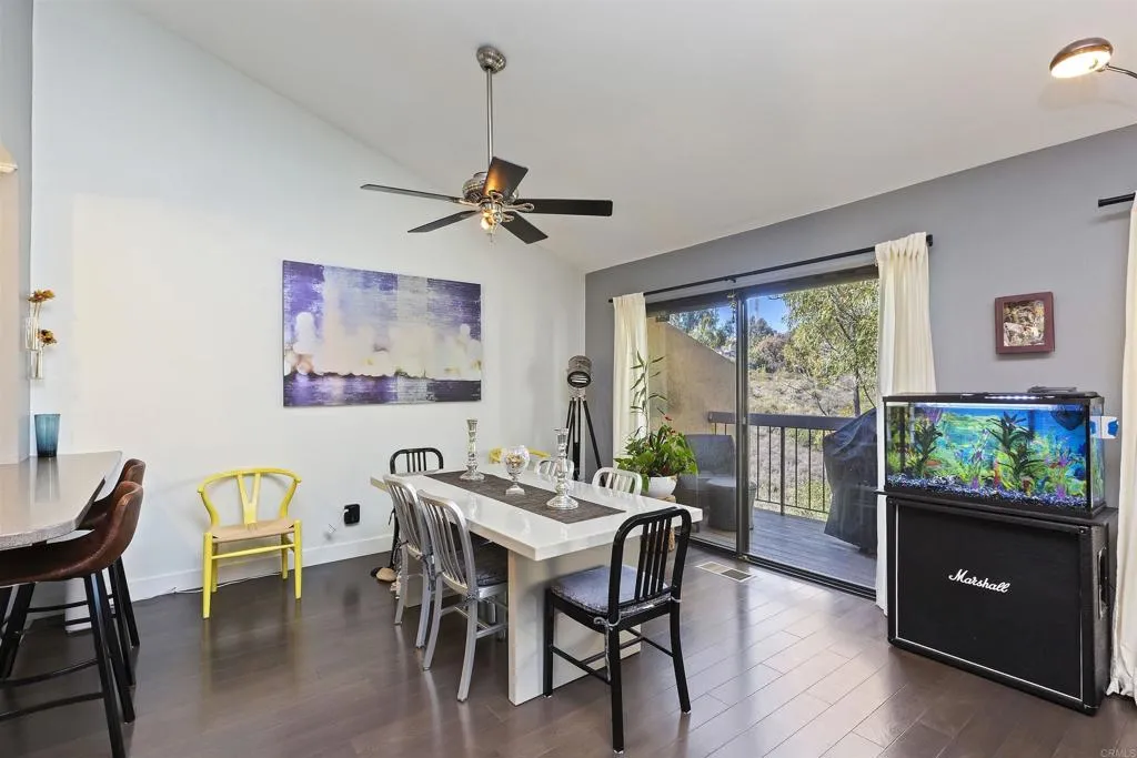 https://cdn.realtyfeed.com/cdn/127/305807074/e6f8b76b154f5a6d0d55269b66441406.webp