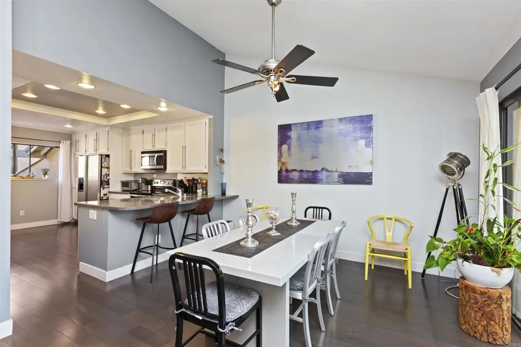 https://cdn.realtyfeed.com/cdn/127/305807074/f68f463bd5ad3b3c64bf2015632955d9.webp