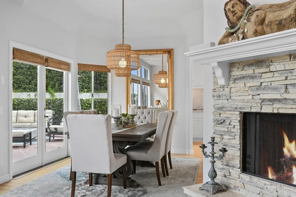 https://cdn.realtyfeed.com/cdn/127/305808980/08eeaf0f7ded76a483b181daf61347e0.webp