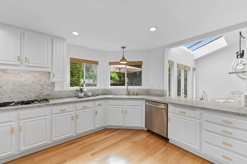 https://cdn.realtyfeed.com/cdn/127/305808980/b8de7fe30cafe17ba5cb532feb207bab.webp