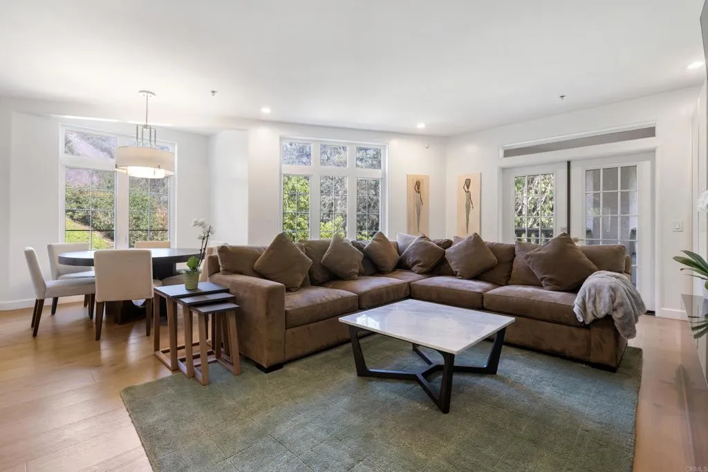 https://cdn.realtyfeed.com/cdn/127/305809357/60976ecfbdcaf14d004824bae2b8cc5b.webp