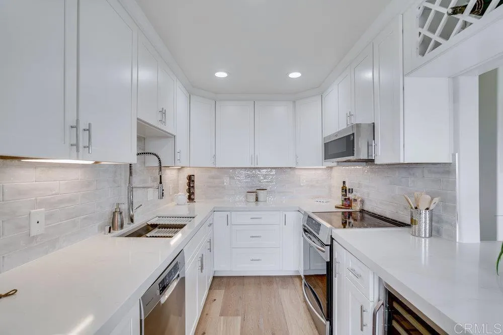 https://cdn.realtyfeed.com/cdn/127/305810309/f0de94e966b44d79792fe2bc6990b343.webp