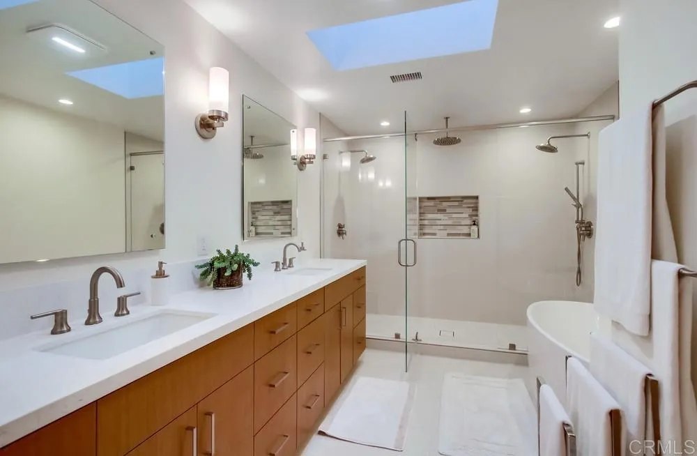 https://cdn.realtyfeed.com/cdn/127/305810489/0495676bc153141eb9c992ae178c433a.webp