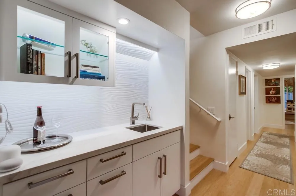 https://cdn.realtyfeed.com/cdn/127/305810489/75714c6f1228310b5c73b45621cb876e.webp
