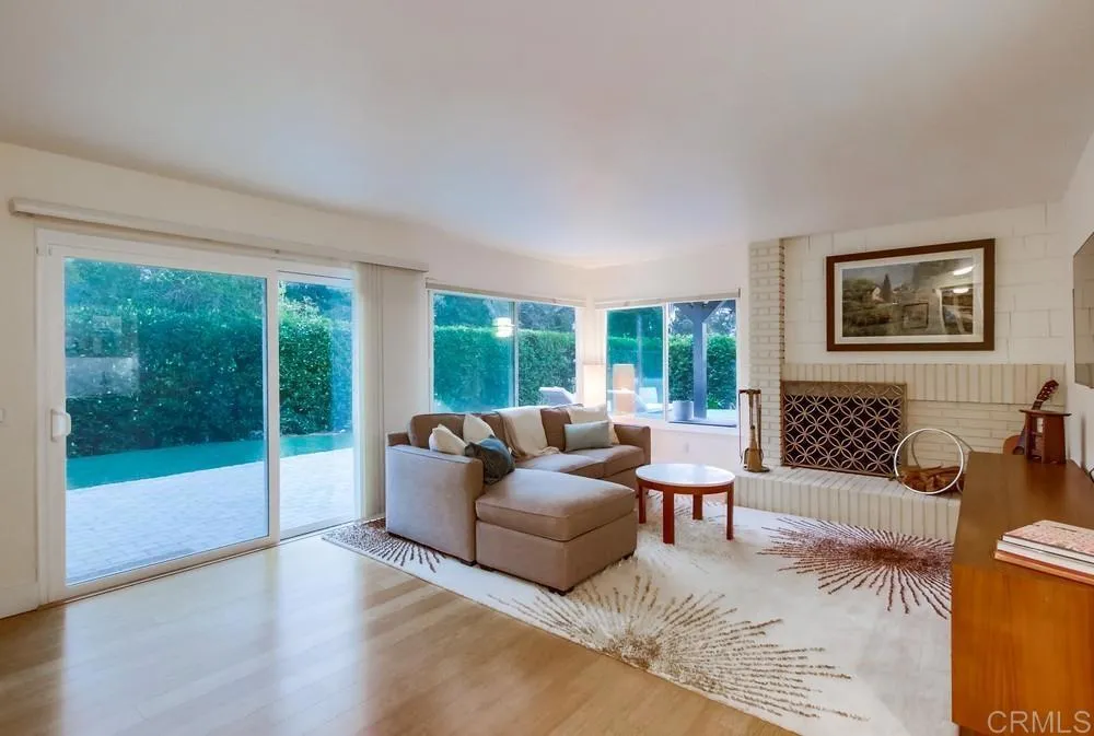 https://cdn.realtyfeed.com/cdn/127/305810489/79845f7e737dd521ed4170113c1103f0.webp