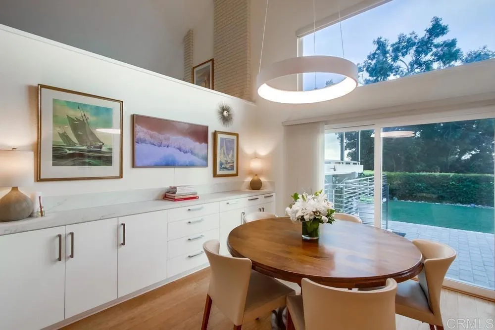 https://cdn.realtyfeed.com/cdn/127/305810489/91e6d0be913bca5576bd4c80773b5a91.webp