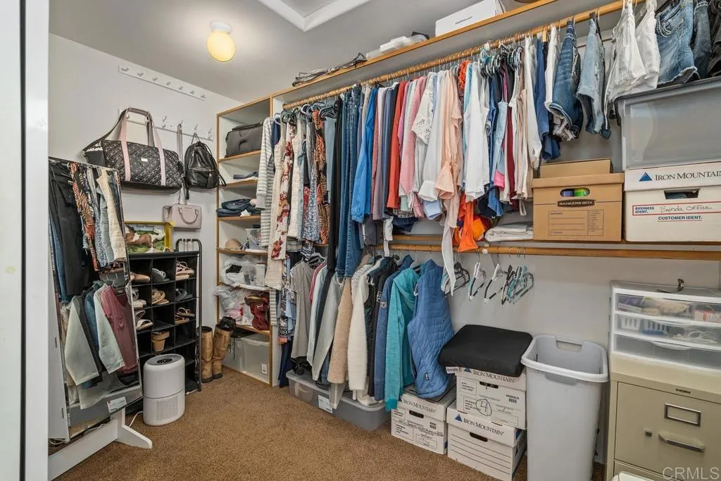 https://cdn.realtyfeed.com/cdn/127/305810635/01ab14232d1be0026d6c1979ef809fcd.webp