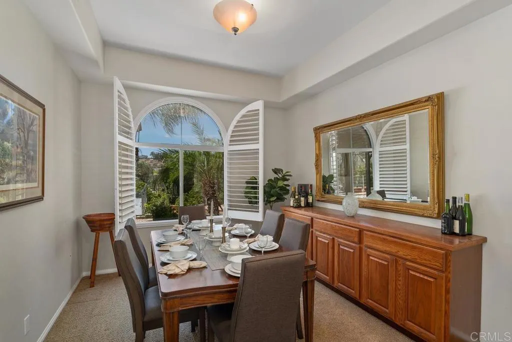 https://cdn.realtyfeed.com/cdn/127/305810635/4458dd03d50f8a5bd76a66c72f29698d.webp