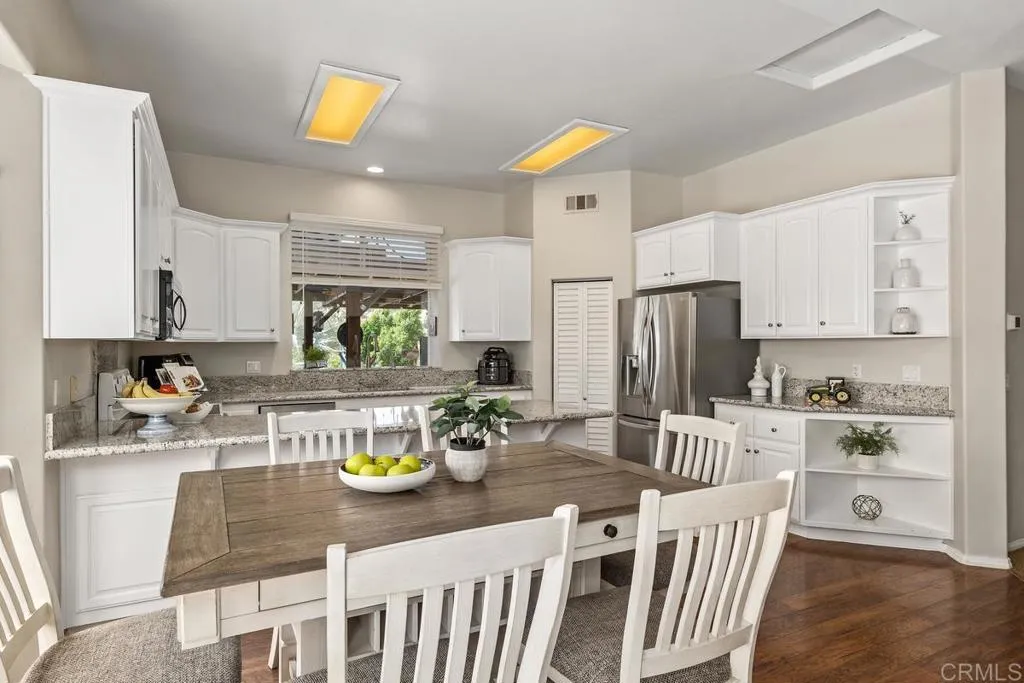 https://cdn.realtyfeed.com/cdn/127/305810635/d2036de419c87e0848e90dca53433902.webp
