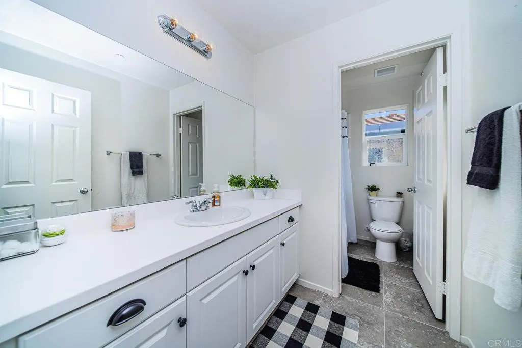 https://cdn.realtyfeed.com/cdn/127/305811100/279bf38df68b4074a373782a003a9269.webp