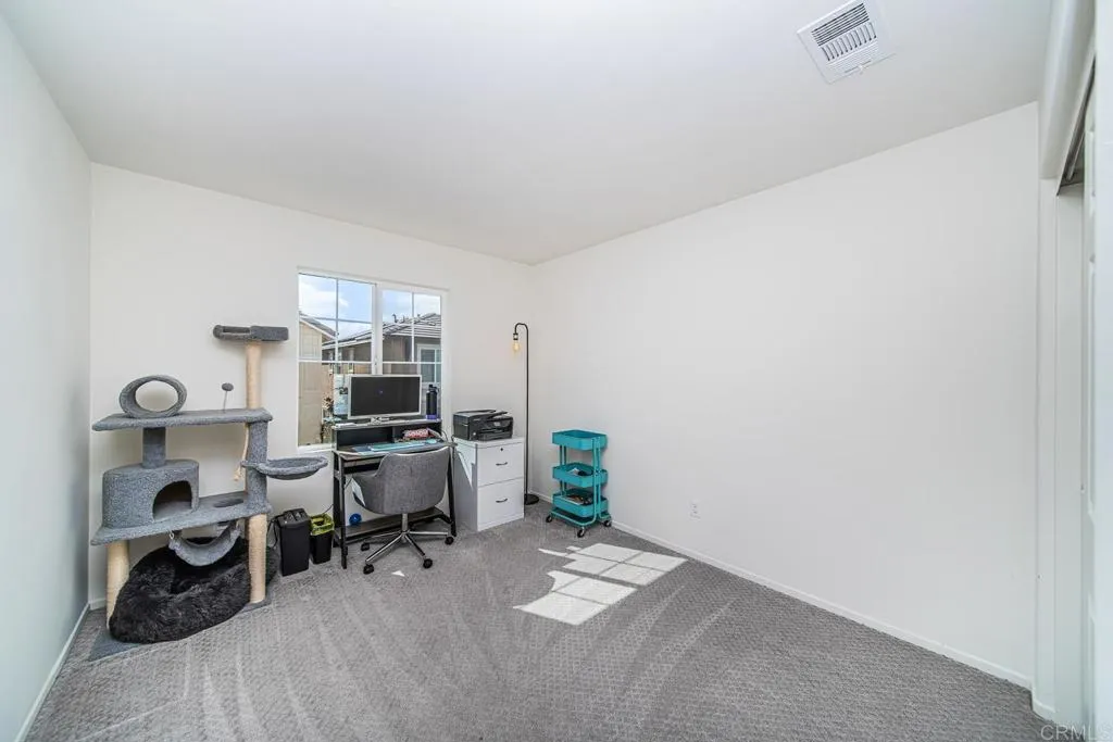 https://cdn.realtyfeed.com/cdn/127/305811100/7e547db6e81e4830c40536731c9e200a.webp