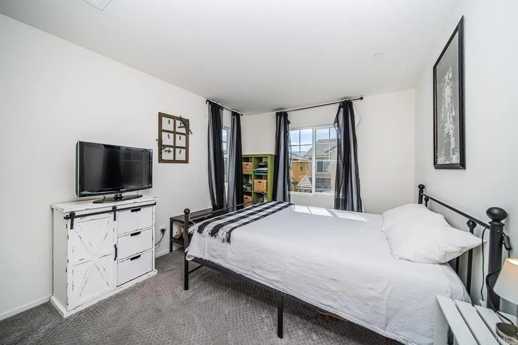 https://cdn.realtyfeed.com/cdn/127/305811100/98b11b15df9898a9c528e0a656f2fd94.webp
