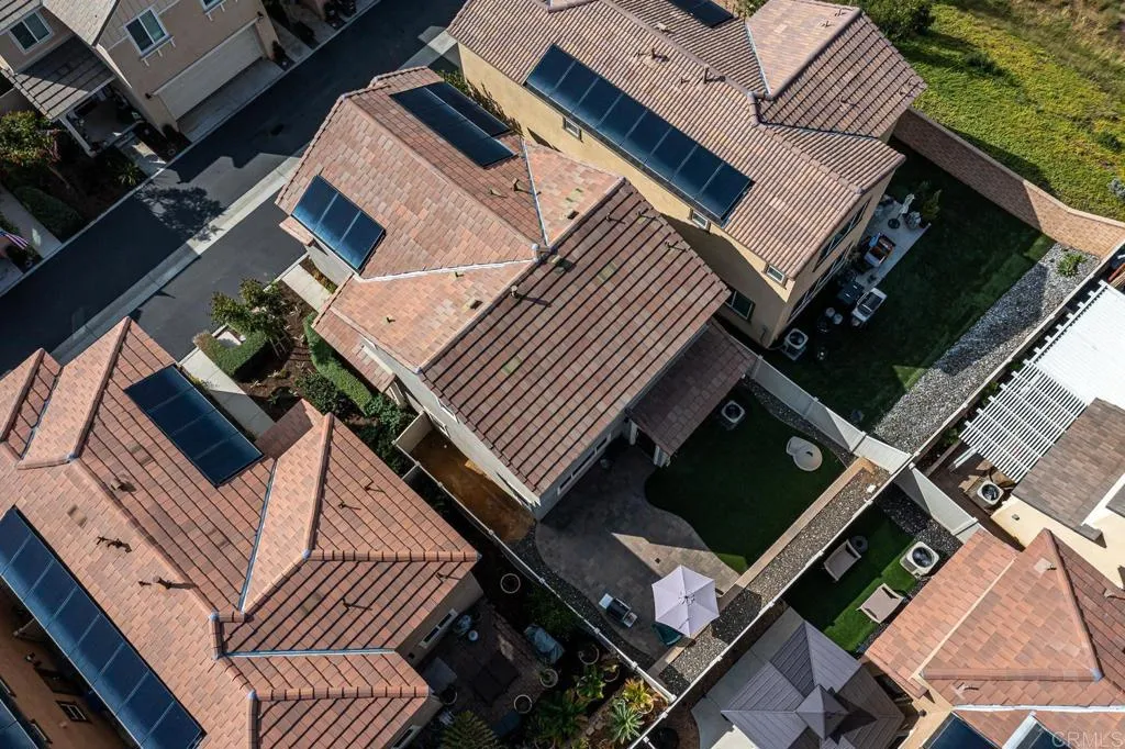 https://cdn.realtyfeed.com/cdn/127/305811100/ce82cf5f70a94e6b63e66b753af7a07e.webp