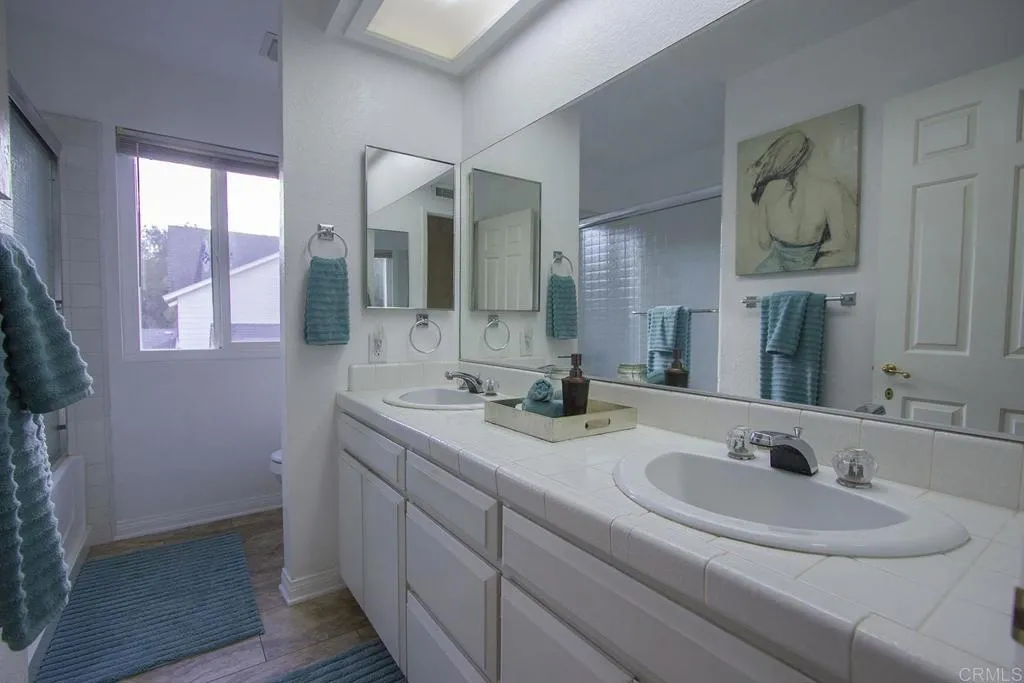https://cdn.realtyfeed.com/cdn/127/305811388/06cf0944a8a428b21ef3312875634fad.webp