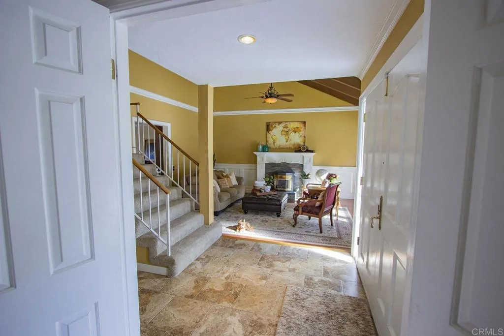 https://cdn.realtyfeed.com/cdn/127/305811388/420ff523669b0bbd88bfc5ec576bc123.webp